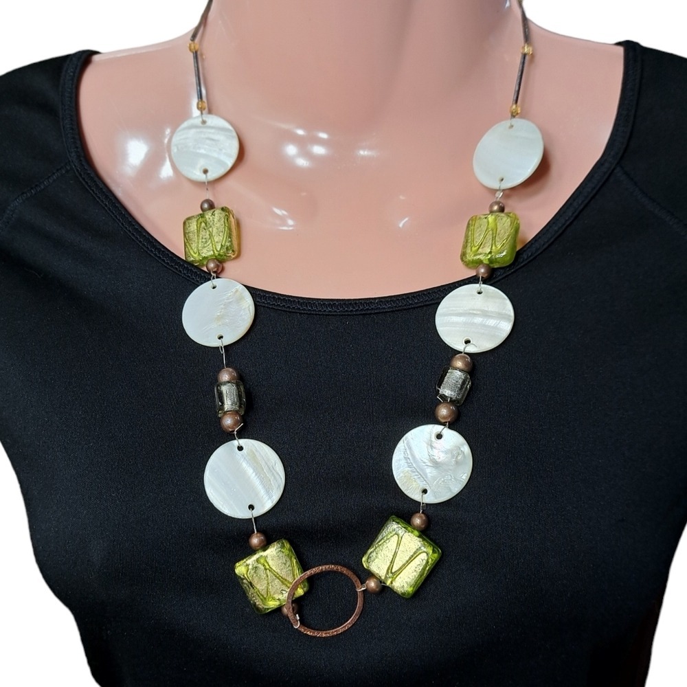 Hanmade‎ White,Green Acrylic Shapes Mother Of Faux Pearls Women's Necklac…